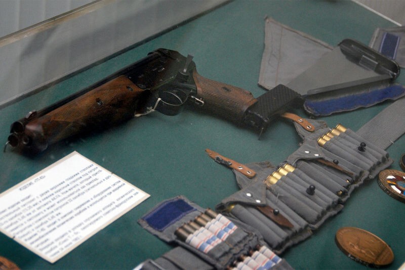 ТП-82, советский пистолет.