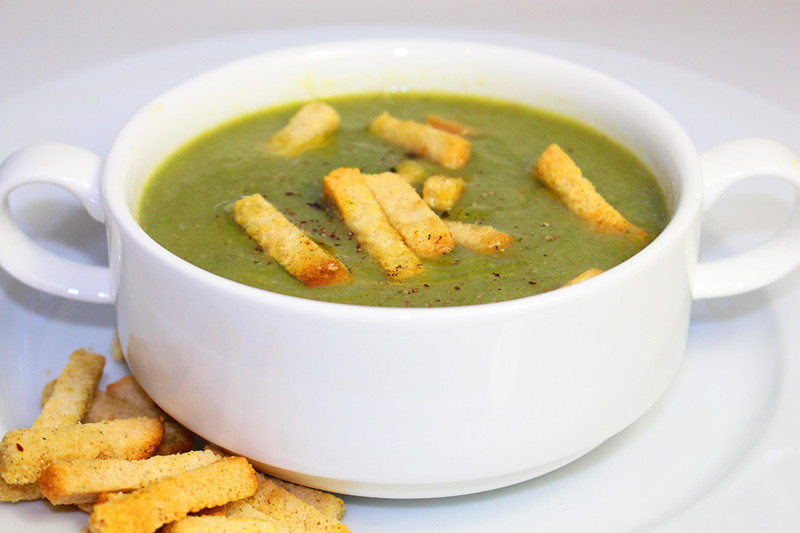 Вкуснейший шпинатный крем-суп с гренками