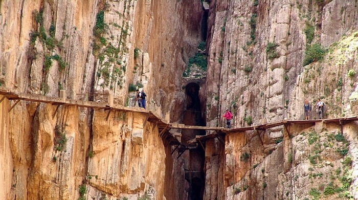 Самая опасная пешая тропа в мире, гора Хуашань, Китай