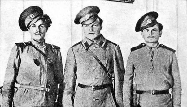 Козьма Фирсович Крючков - донской казак, зарубивший в бою 11 немцев и получивший 16 ран