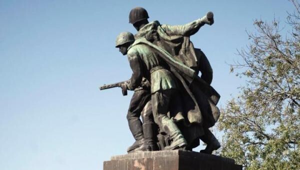 Крым готов принять памятники советским воинам, демонтируемые в Польше