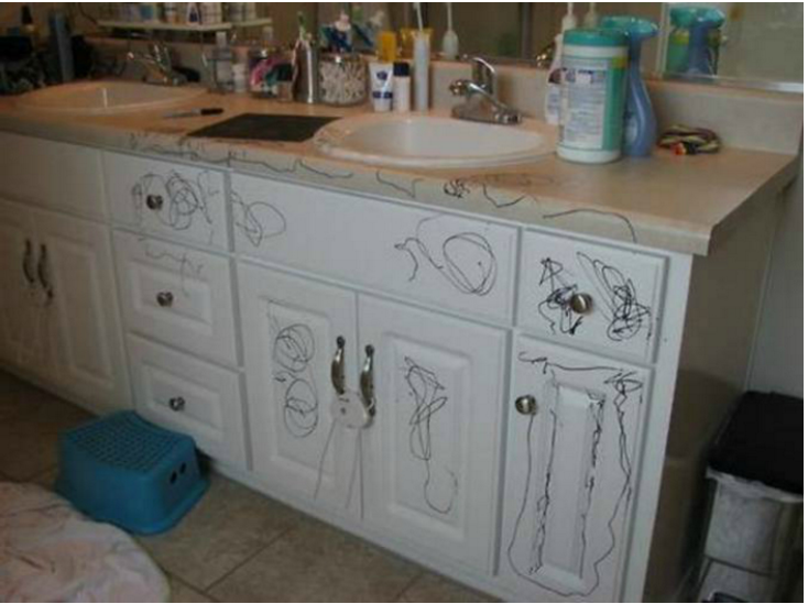 1. Стильная фреска на кухонном гарнитуре
