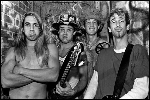 Группа Red Hot Chili Peppers, 1984 год.