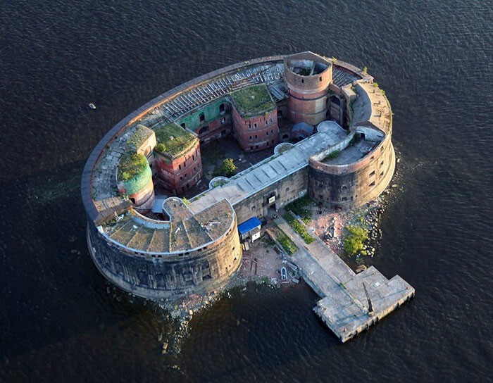 # 10 Форт Александр (Чумной Форт), Санкт-Петербург, Россия