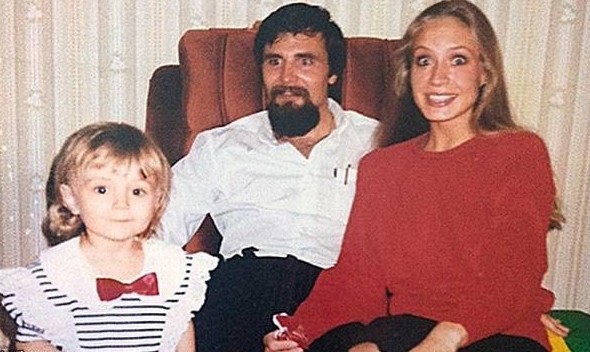 Полина Гагарина с родителями