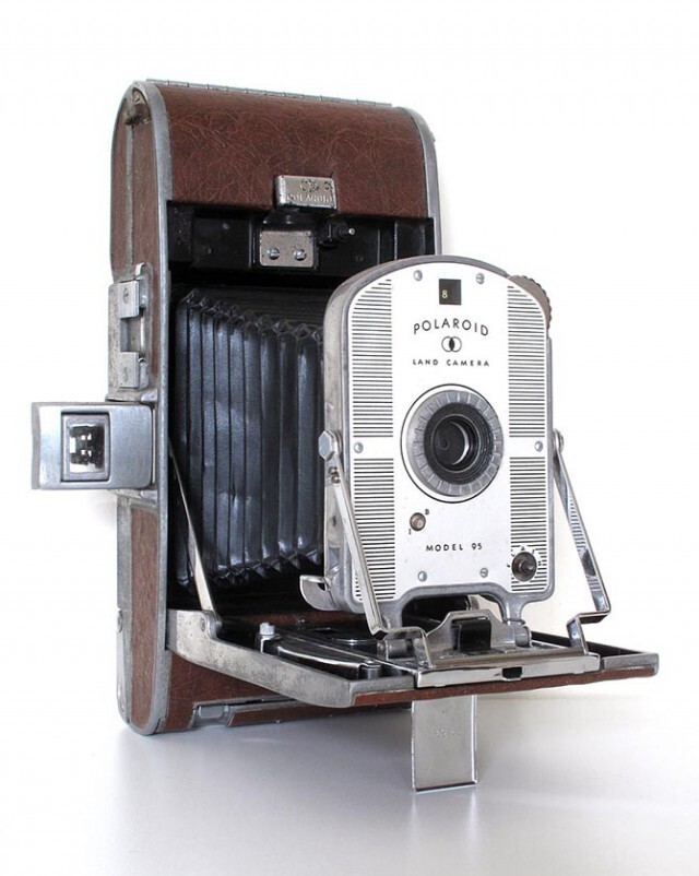 Вот он, первый Polaroid — модель Land Camera Model 95: