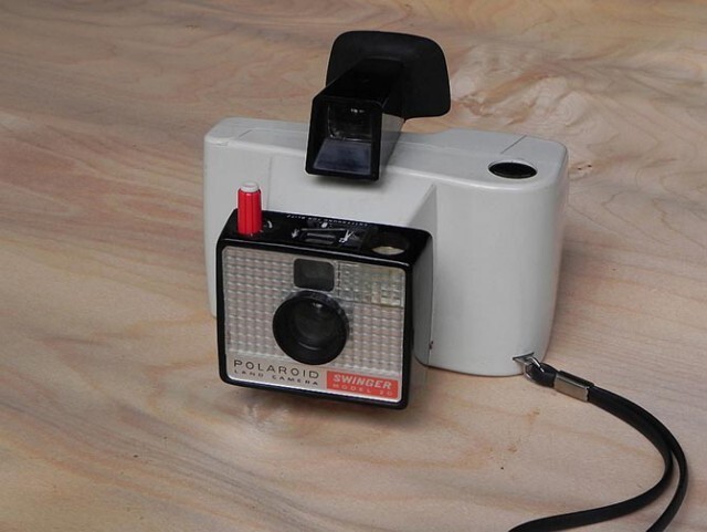 Polaroid Swinger: