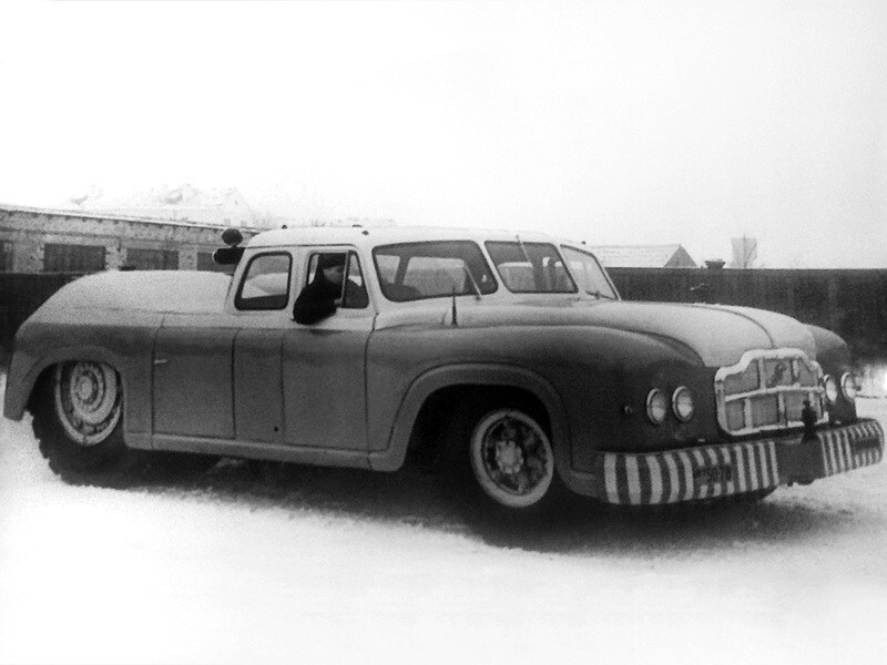 МАЗ-541 — мегаседан из СССР