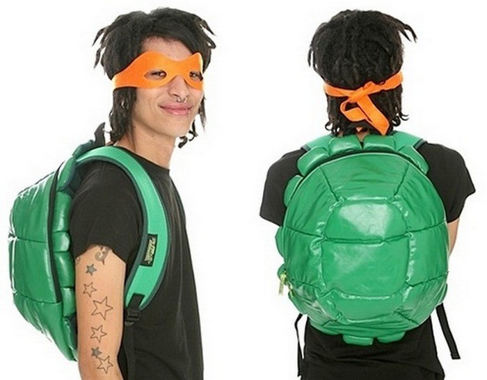 13. Teenage Mutant Ninja Turtles headband Shell Backpack.Поклонникам легенды посвящается.