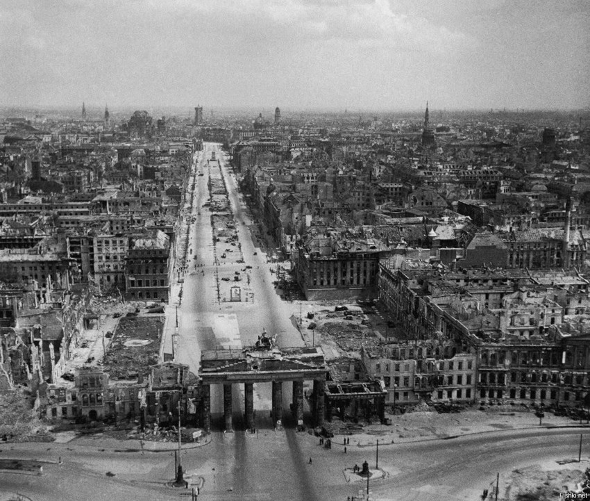 Берлин в конце войны, 1945 год