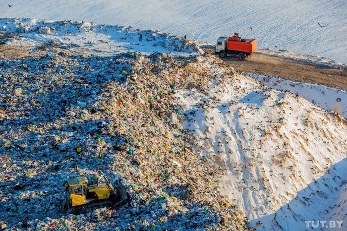 Как живут бомжи на городских свалках в зимнее время года