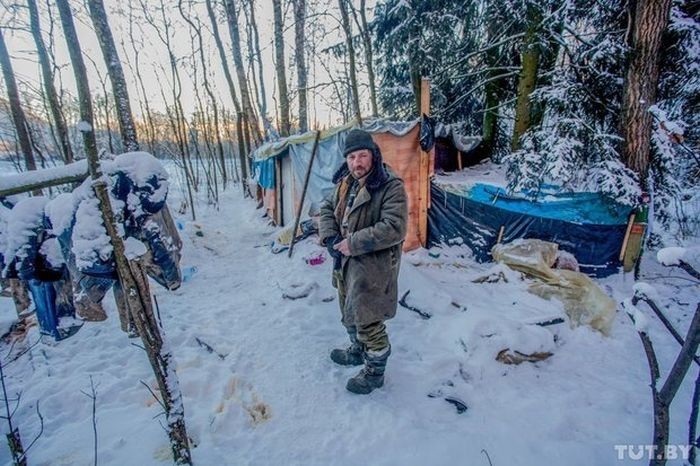 Как живут бомжи на городских свалках в зимнее время года