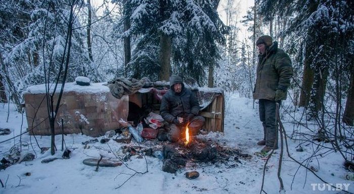 Как живут бомжи на городских свалках в зимнее время года