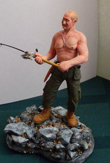 Некоторые рукодельники изготавливают статуэтки с изображением Путина и продают их на eBay по всему миру. 