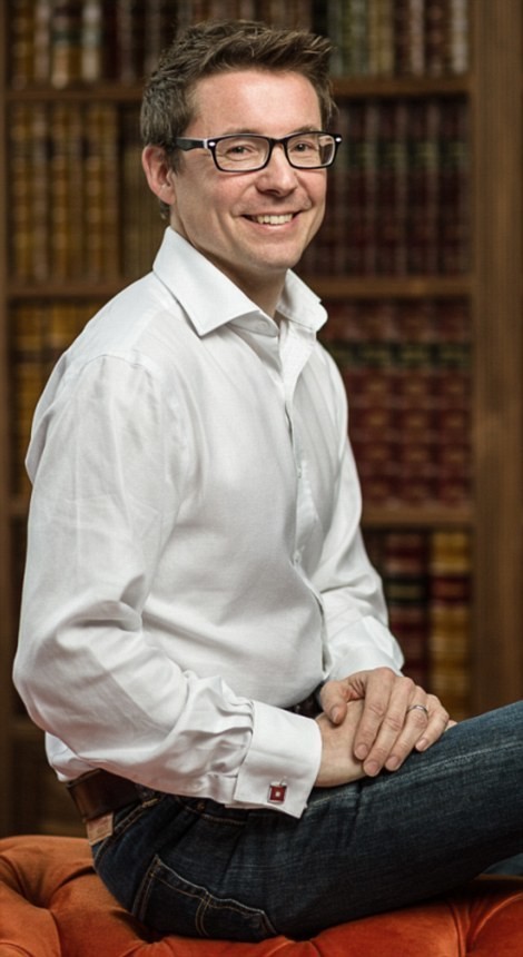 Возможно, лучший босс Британии,  Крис Moрлинг, основатель и управляющий директор money.co.uk 