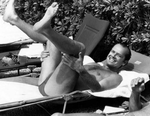 Джек Николсон отдыхает на Каннском кинофестивале, 1981 г. 