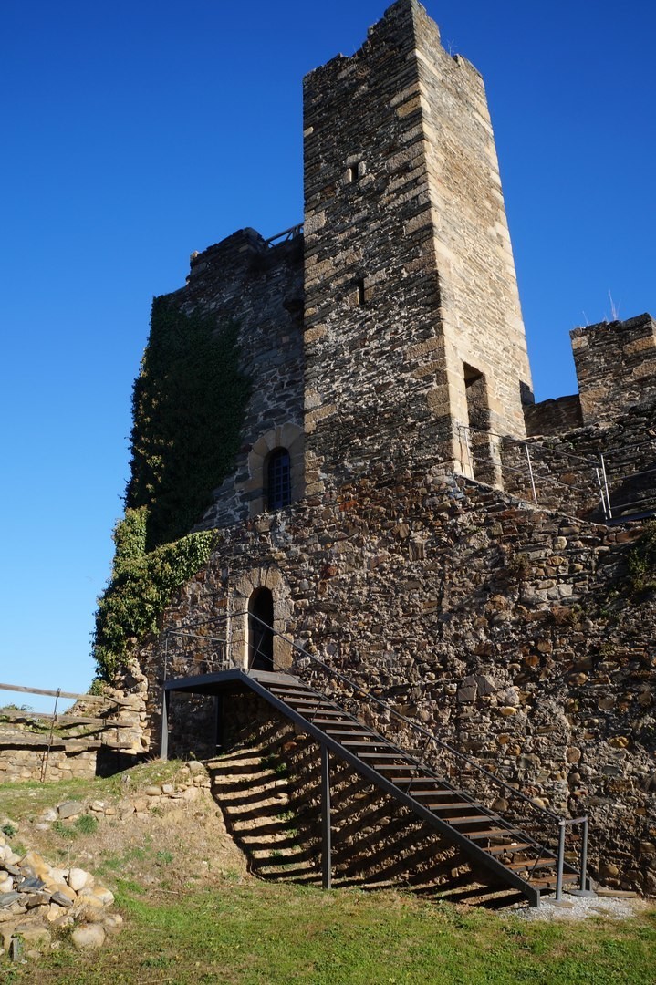 Замок тамплиеров в Понферраде