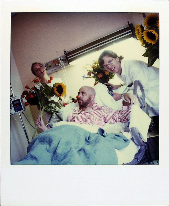20 августа 1997 года: друзья пришли навестить в больнице