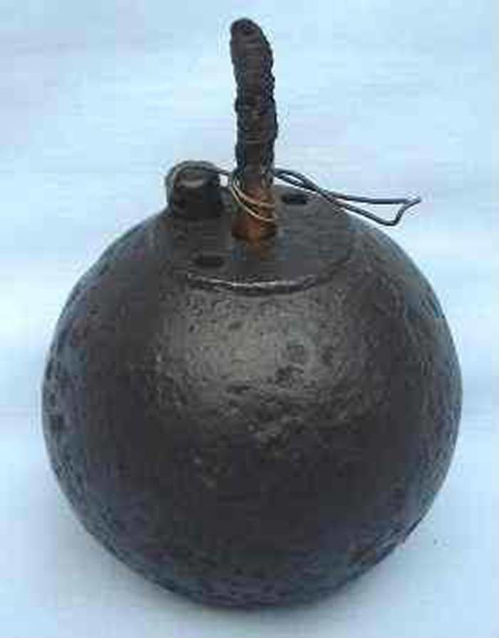 Английская «шаровая» граната №15 образца 1915 года.