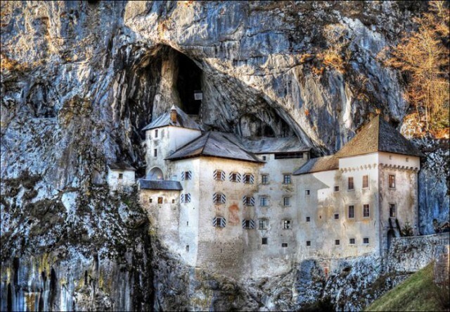 6. Предъямский замок в пещере, Словения