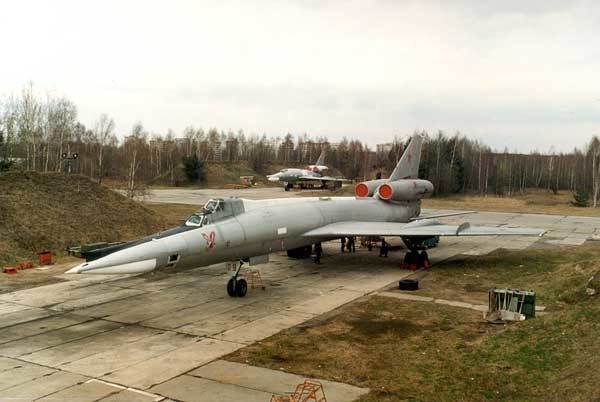 Сверхзвуковой бомбардировщик Ту-22 М фотографии, описание, тактико-технические характеристики