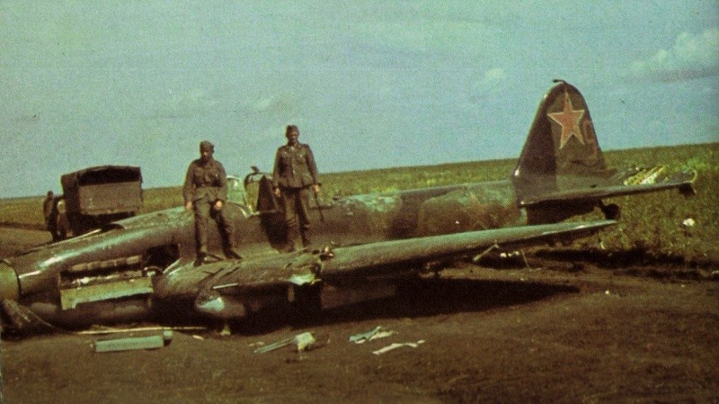 Штурмовик Ил-2 — русский «летающий танк»: ни один самолет не строили в таких количествах