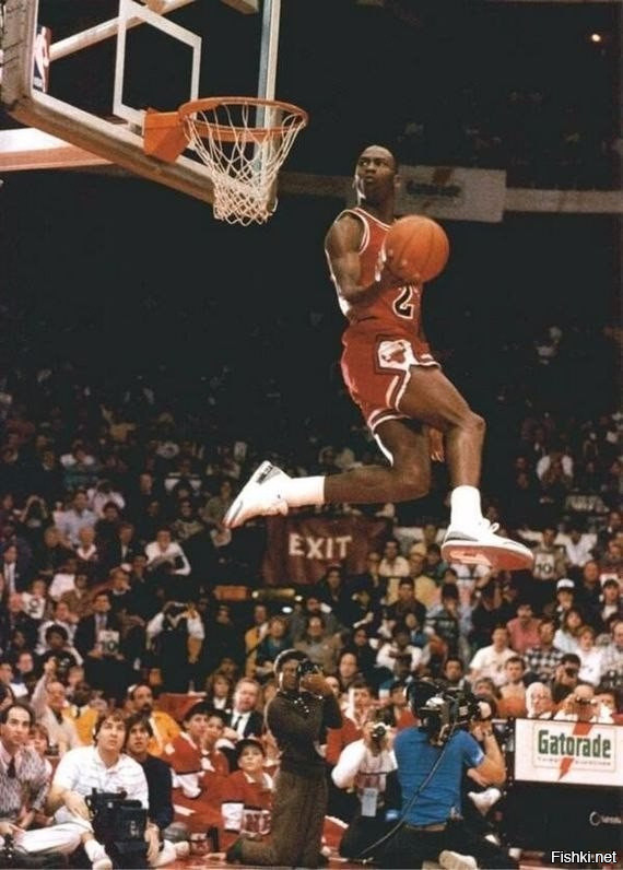 Тот самый бросок Джордана, из-за которого он получил прозвище «Air Jordan»