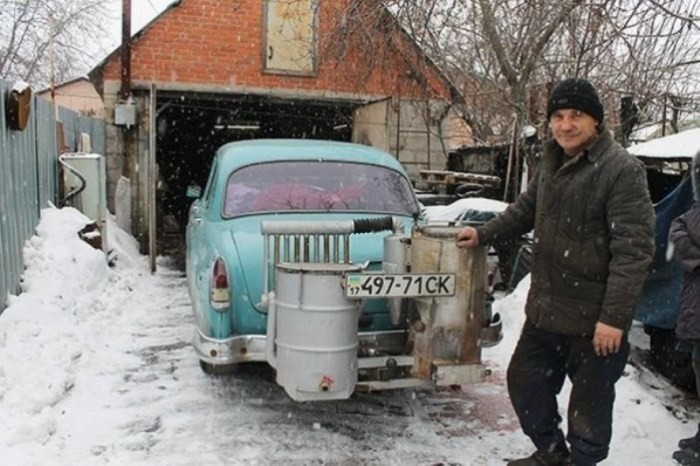  "бензин всё": Украина переводит автомобили на дрова