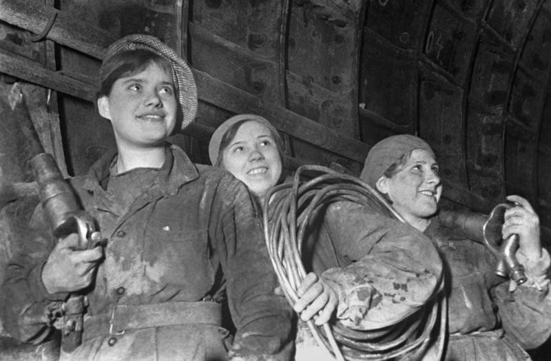 Жёны гибнут реже мужей. И намного реже, чем хотят говорить феминистки