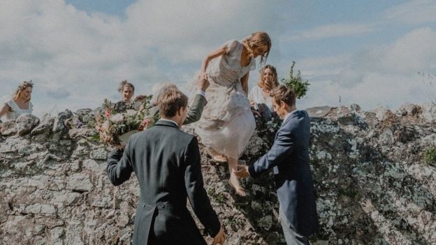  Эдинбургская химчистка потеряла 150-летнее свадебное платье