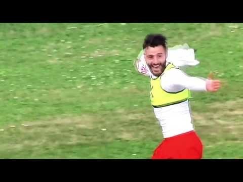 Итальянский футболист забил гол пяткой с разворотом на 180 градусов 