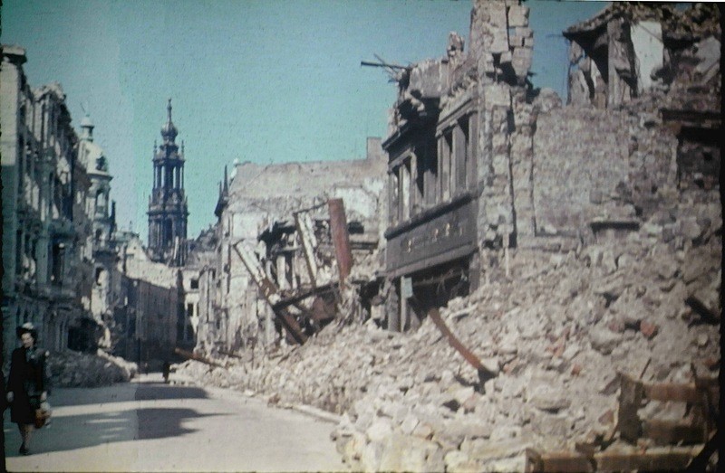 13 февраля 1943 - начало бомбардировки Дрездена
