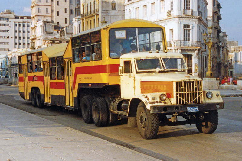 Кубинский автобус