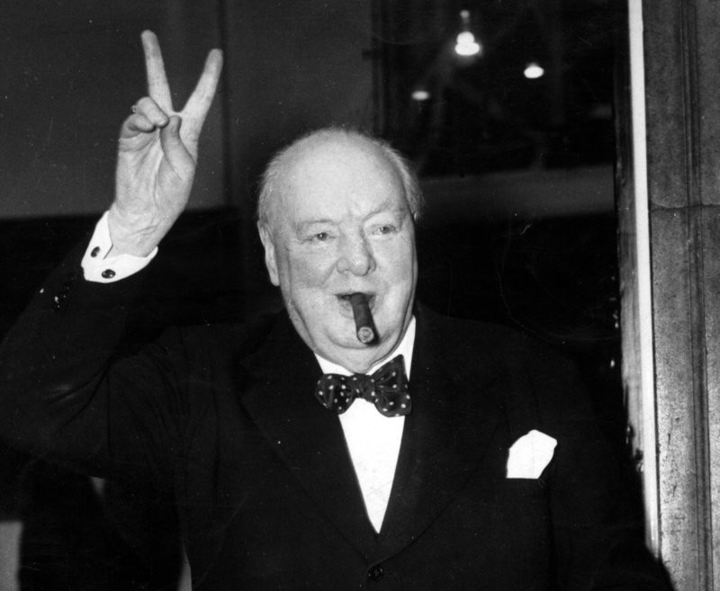 Как курил Черчиль