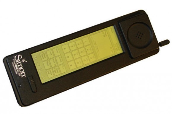 IBM Simon — «прадедушка» современных смартфонов (1993 год)