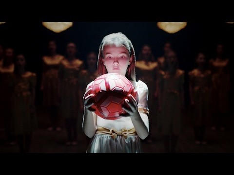 Nike выпустил новый рекламный ролик. Из чего же сделаны наши девчонки? 