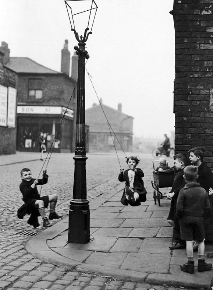 8. Самодельные качели, Манчестер, 1946 год 