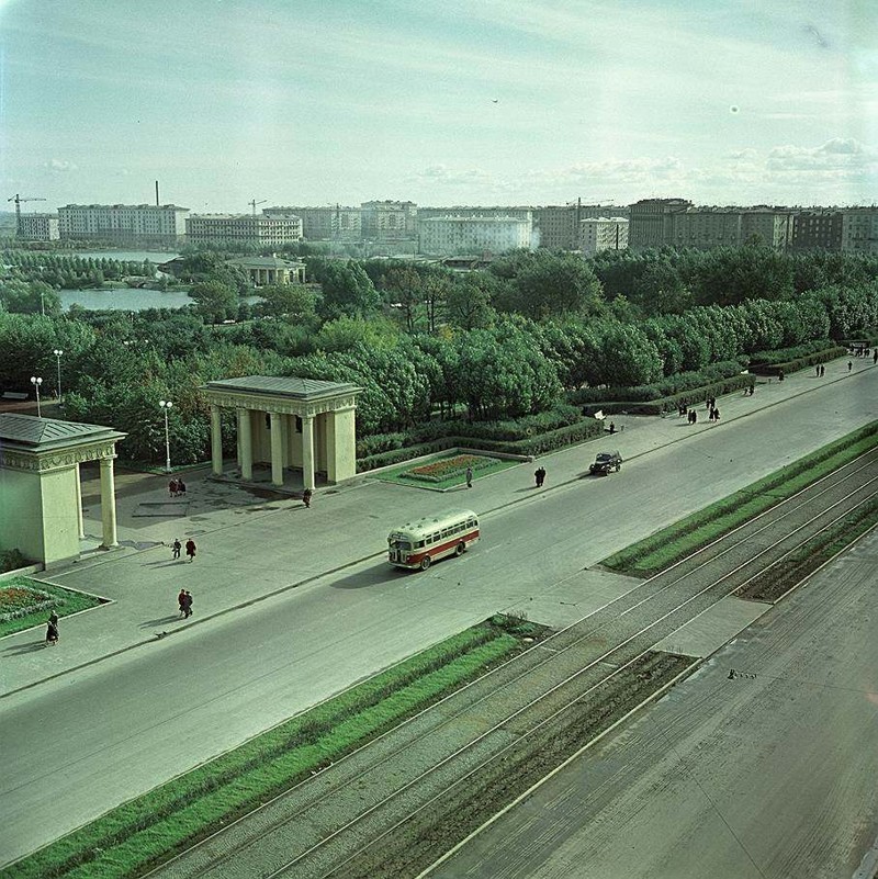 Ленинград. Московский парк Победы, открытый в 1946 г.