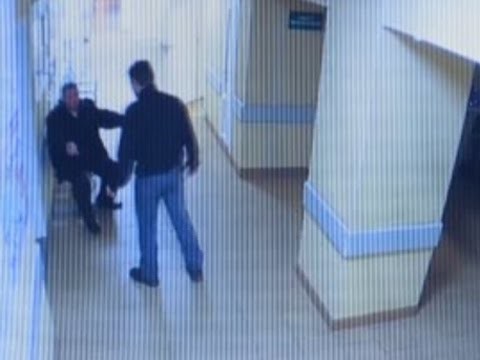 Избиение врачей в Новгороде попало на запись камеры наблюдения 