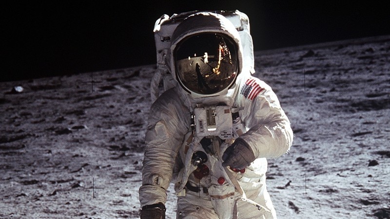 С момента первого управляемого полёта до высадки на Луну прошло всего 66 лет