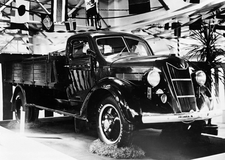 Это первый грузовик Toyota — модель G1 1935 года.