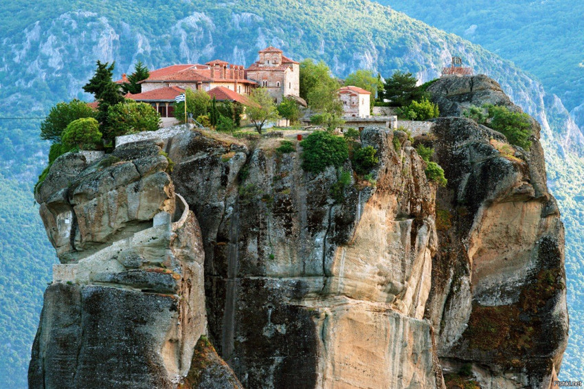 Монастырь Святой Троицы, Греция