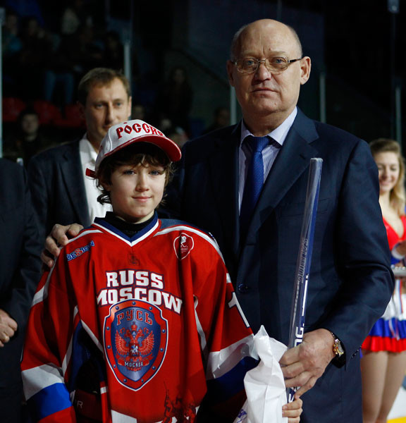 Легендарный хоккеист Владимир Петров умер в возрасте 69 лет