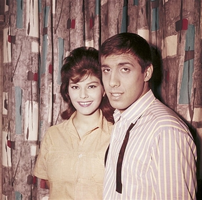 22. Адриано Челентано и его будущая жена Клаудиа Мори, 1962 год
