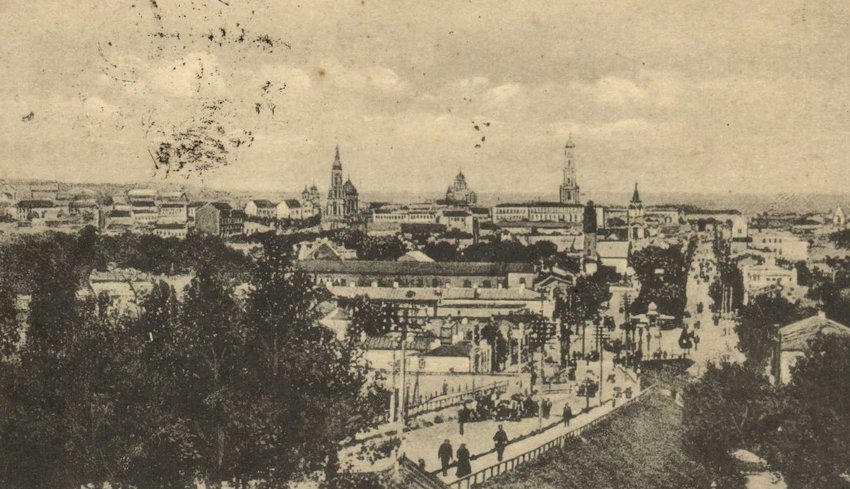 Из какого города в 1934 году столица УССР была перенесена в Киев?
