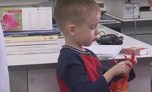 Впервые в России ребенку установили 3D-печатный протез