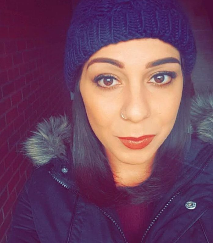 25-летняя жительница Великобритании Лейла Килэни перед пятничной вечеринкой решила прихорошиться и удлинить ресницы в салоне