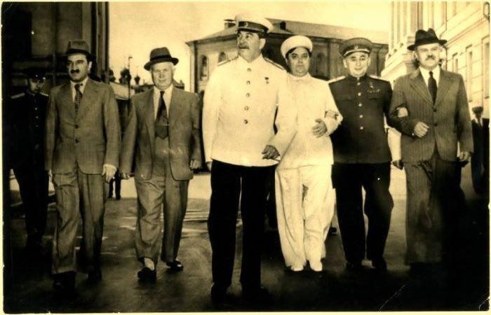 Анастас Микоян, Никита Хрущев, Иосиф Сталин, Георгий Маленков, Лаврентий Берия, Вячеслав Молотов, Москва, 1946 год.  
