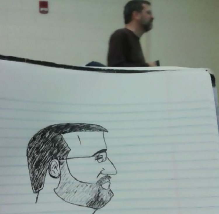 Студент, просиживая время на парах, рисовал своего преподавателя, создавая веселые карикатуры