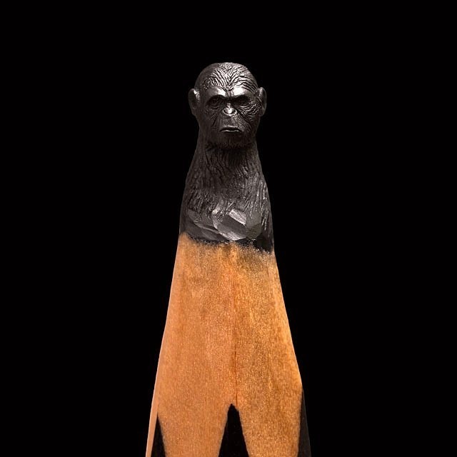 Невероятные шедевры резьбы по карандашным грифелям от Салавата Фидаи